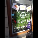 Tschechien rühmt sich des liberalsten Cannabisgesetzes – hier wächst es in einem Schaufenster